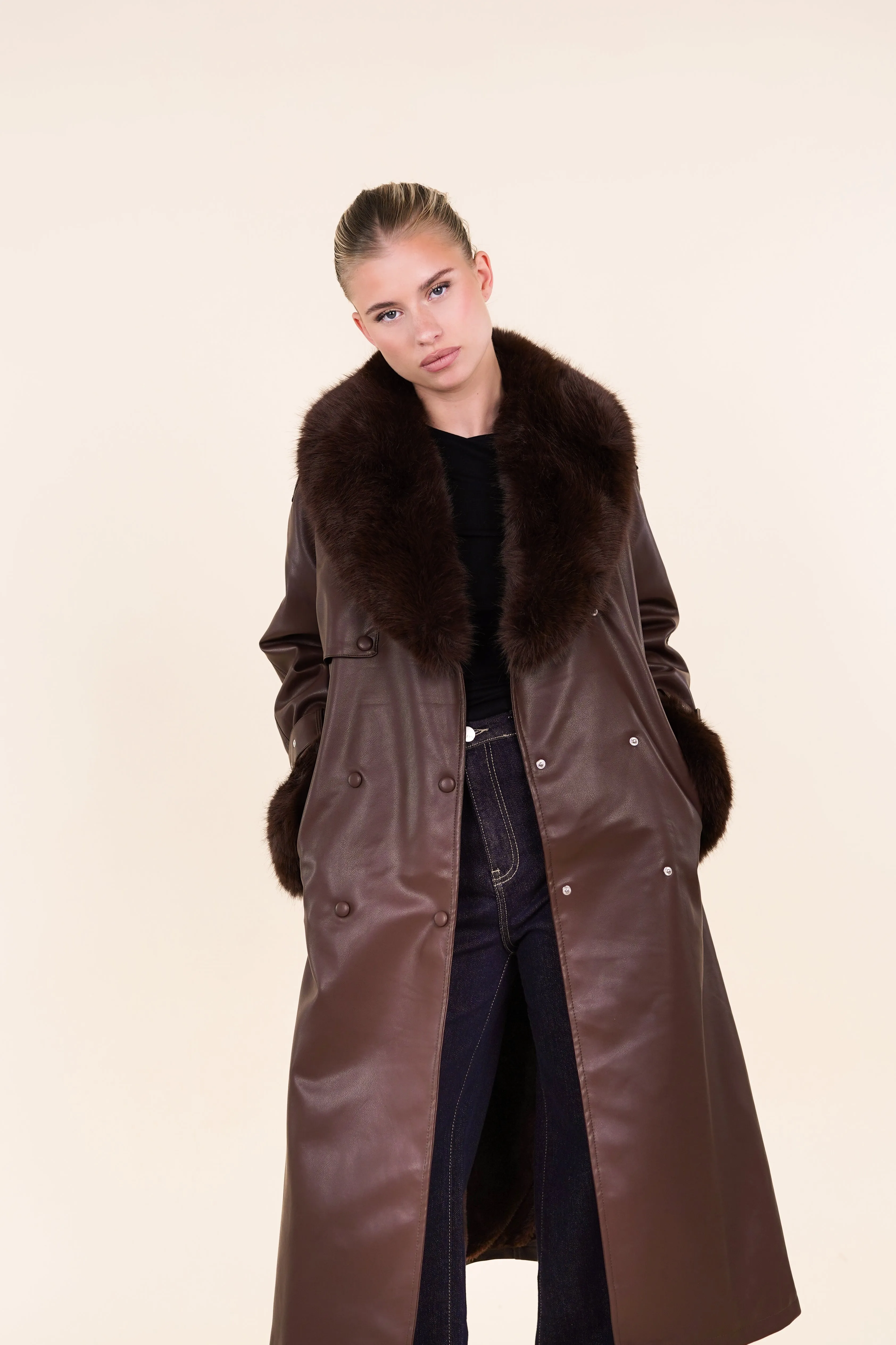 Leatherlook trenchcoat faux fur bruin - Fally