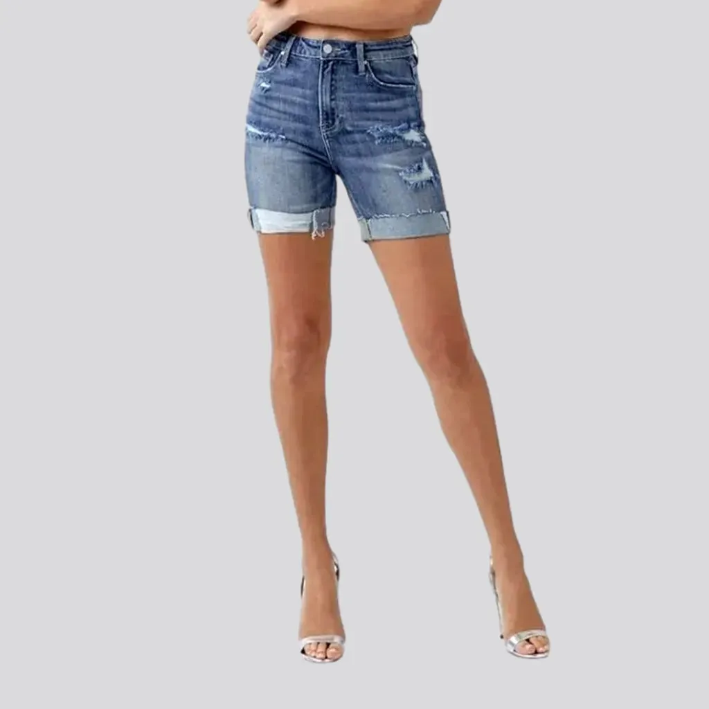 Skinny women's denim shorts